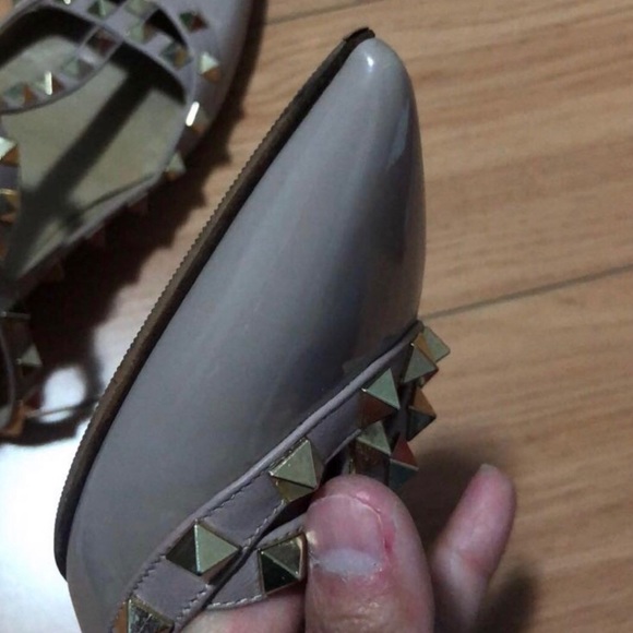 [sold]💕Authentic Valentino stud flats - Picture 4 of 6